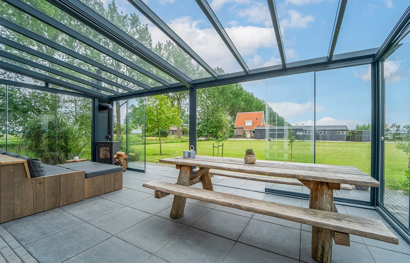 TerrassenüberdachungTrendline XL WERNER ist der Profi für den Bau Ihrer Terrassen Überdachung