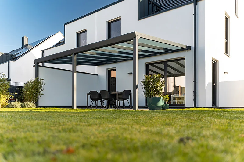 Terrassenüberdachung günstig in Reutlingen bauen lassen