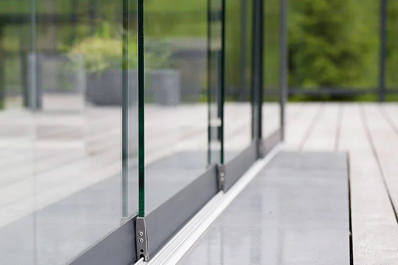 Schiebetüre und Schiebewand für Aluxe Terrassenüberdachung kaufen